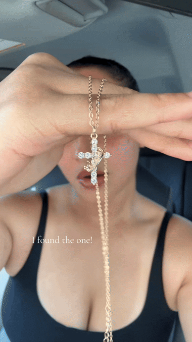 <em><strong>"THE PERFECT NECKLACE FOR CHRISTIAN GIRLIES🥹🎀</strong></em>